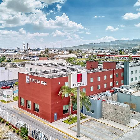 Fiesta Inn Express San Luis Potosi Oriente Экстерьер фото